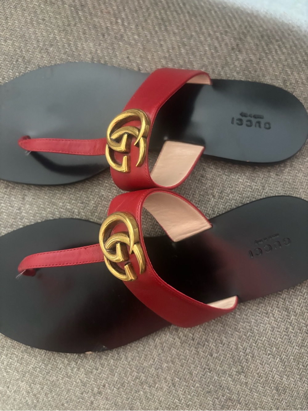 Gucci Red Leather Thong Sandals with Gold Double G Accent